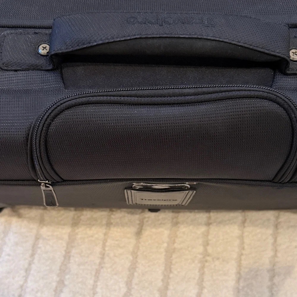 Travelpro Black Rolling Garment Bag Carry-On Luggage Suit Bag